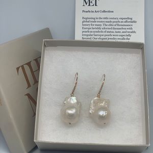 The Met Mother Pearl Drop Earrings